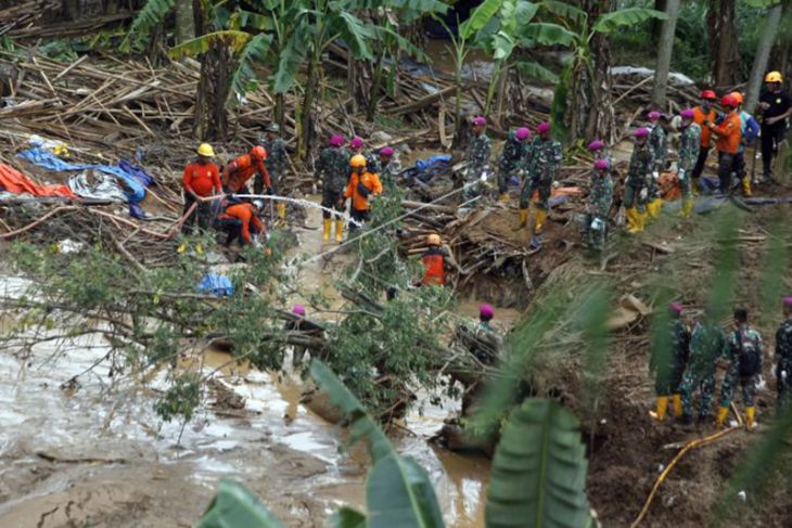 318 orang meninggal dunia akibat gempa di Cianjur