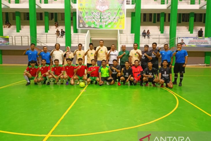 Sekda Batanghari buka kejuaraan futsal Piala Bupati dan Wakil Bupati Batanghari Sesi II