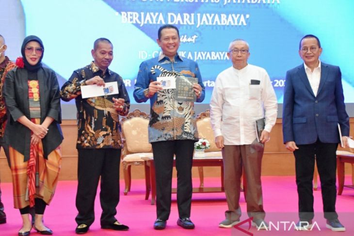 Iluni Jayabaya gelar peluncuran buku di gedung MPR RI