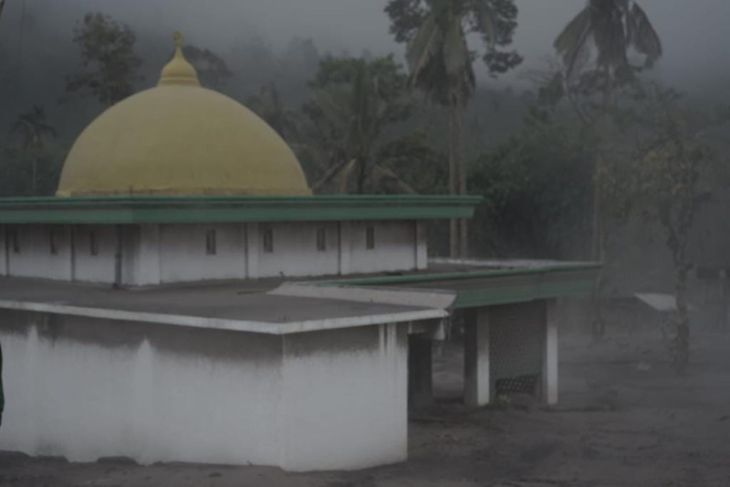 Pemkab Lumajang Tetapkan Masa Tanggap Darurat Bencana Erupsi Gunung