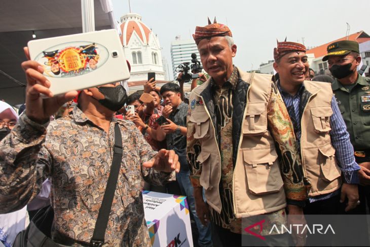 Ganjar Pranowo hadiri Hari Antikorupsi di Surabaya