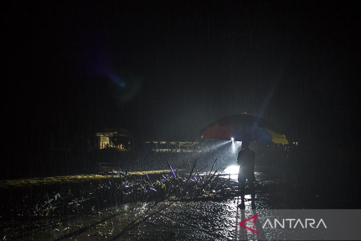 Festival Kemilau Meratus tertunda akibat jembatan terputus di Wisata Manggasang