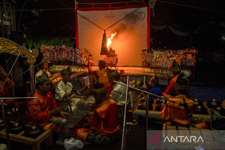 Pergelaran Wayang Sampir di Wisata Alam Manggasang