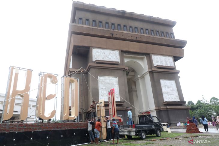 Penataan ulang Monumen SLG Kediri
