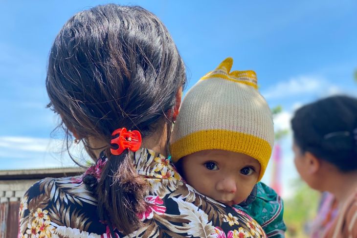 Assisting families to prevent childhood stunting