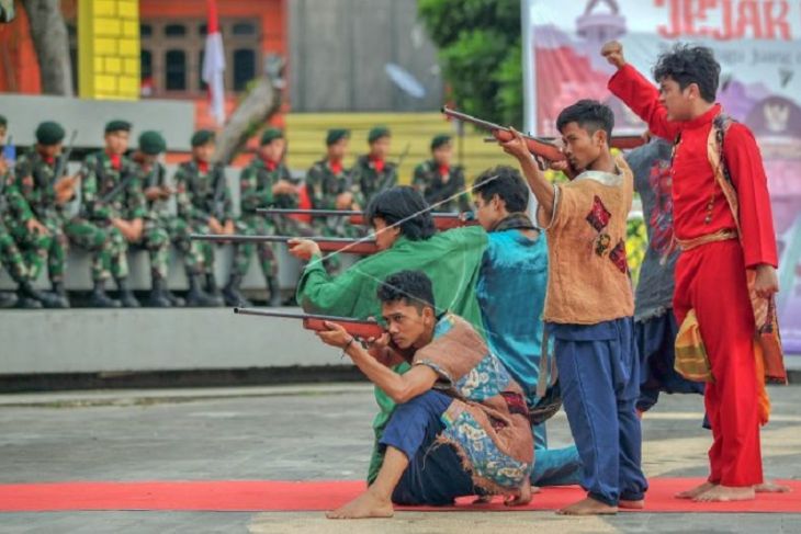 Teatrikal pertempuran Simpang III Sipin di Jambi