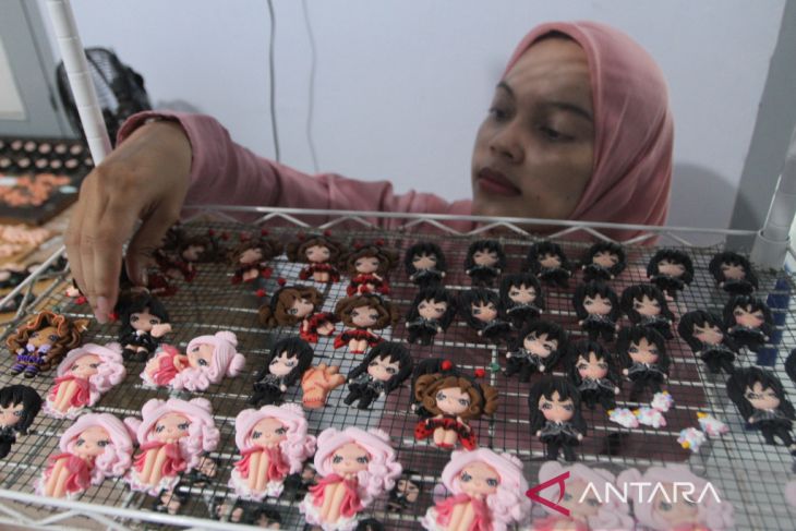 Kerajinan clay di Malang