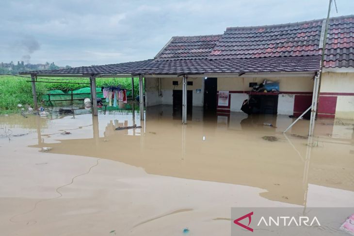 Bpbd Jelaskan 367 Kepala Keluarga Di Kabupaten Tangerang Terdampak