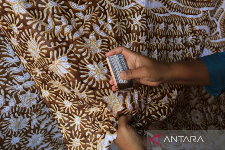Pelestarian batik teknik Complongan 