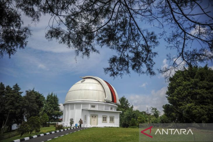 Satu abad Observatorium Bosscha 