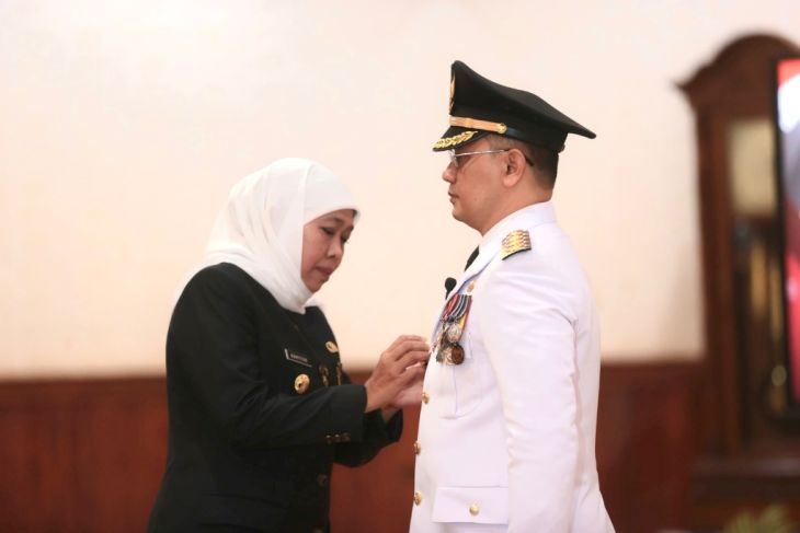 Gubernur Jatim lantik Aries Agung sebagai Pj Wali Kota Batu