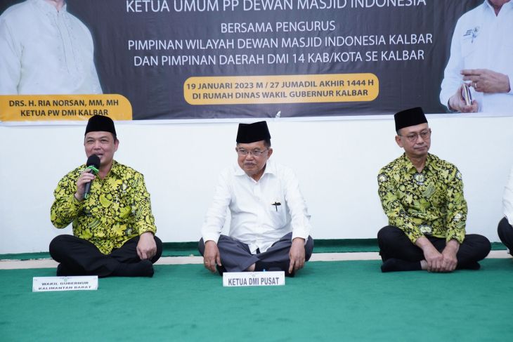 Jusuf Kalla silahturahmi dengan DMI Kalbar