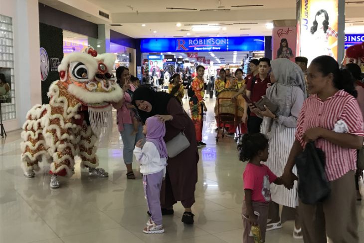 Atraksi Barongsai meriahkan perayaan imlek di Ambon