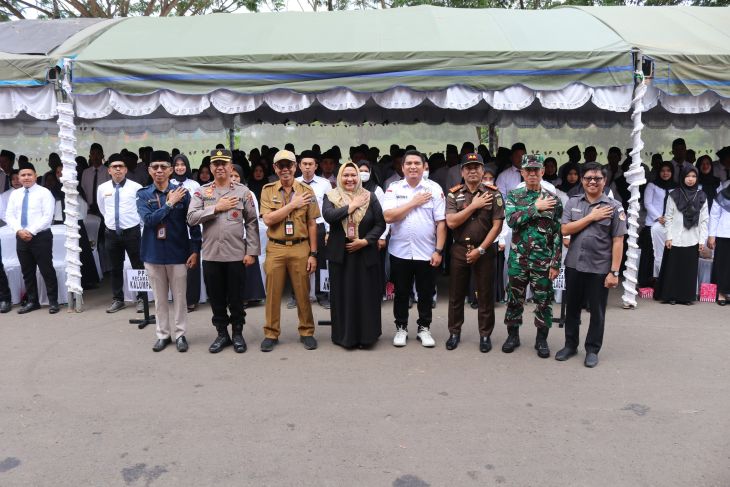 KPU lantik 444 anggota PPS se-Kabupaten HSS