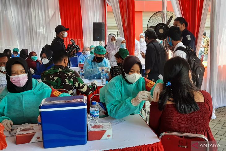 Pemkab Tangerang ajukan tambahan sebanyak 5.000 vial dosis vaksin penguat