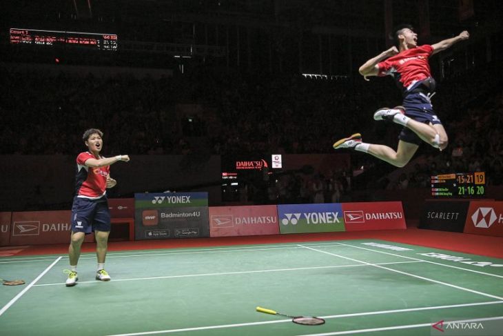 Feng/Huang juara ganda campuran Daihatsu Indonesia Masters 2023