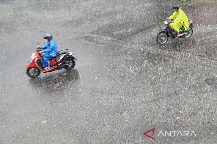 Hari ini Pulau Jawa berpotensi hujan dengan intensitas sedang