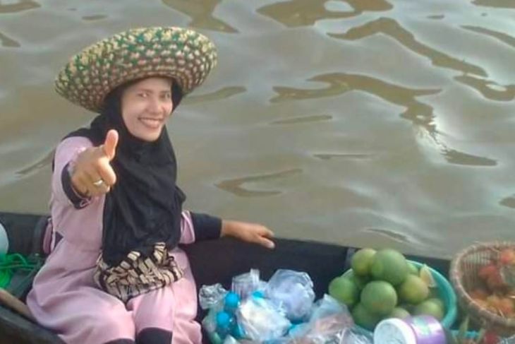 Ibay, Sang pencetus budaya pantun Banjar di Pasar Terapung