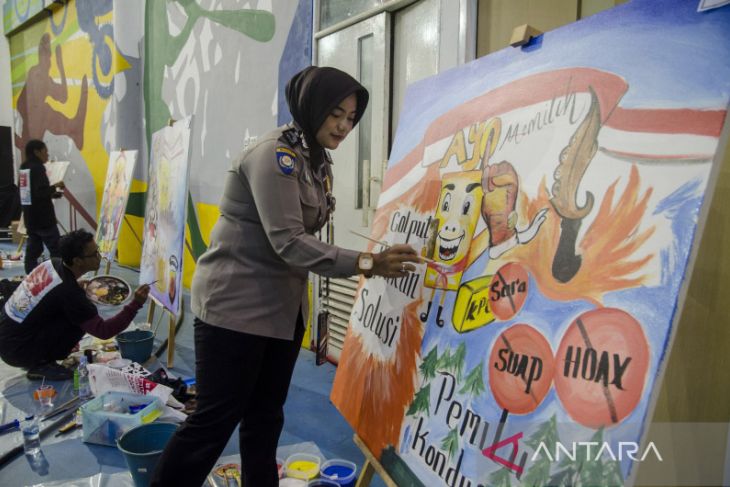 Festival Mural Pemilu kondusif di Bandung 