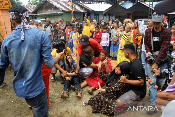 Adat Badudus Pengantin di Hulu Sungai Tengah