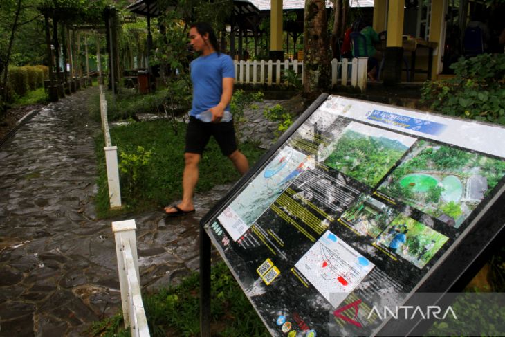 Obyek Wisata Air Panas Tanuhi