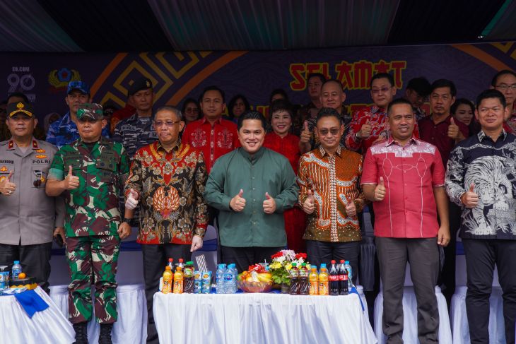 Menteri BUMN saksikan perayaan Cap Go Meh di Pontianak