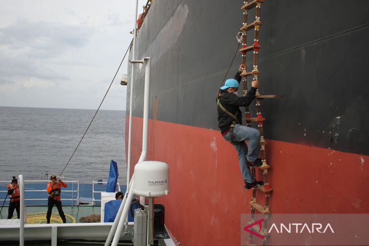 FOTO - Evakuasi Medis Kru Kapal Kargo Jepang di Perairan Aceh