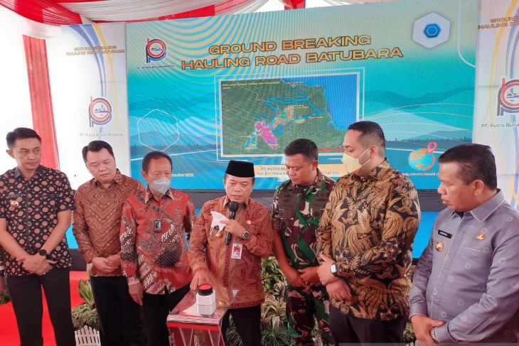 Tiga perusahaan diminta segera selesaikan jalan angkutan batu bara di Jambi