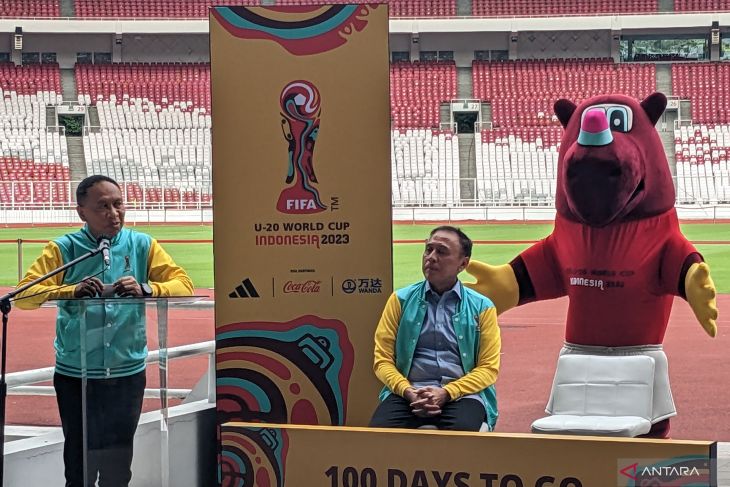 Arak-arakan trofi Piala Dunia U-20 hingga Papua