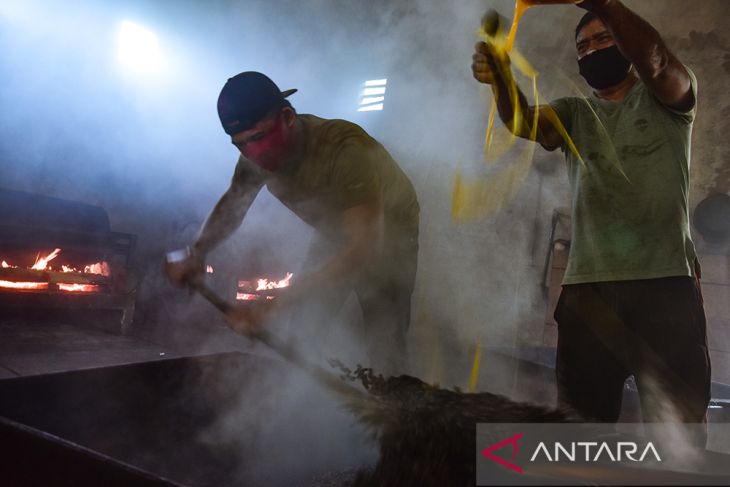 FOTO - Pengolahan kopi tradisional Aceh