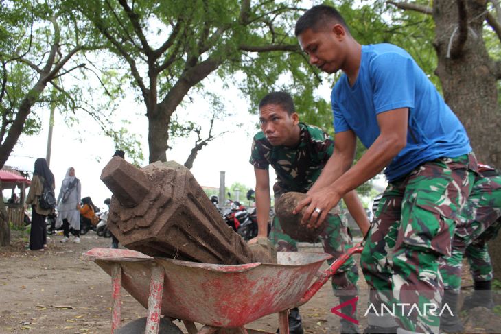 Penyelamatan situs makam sejarah di Aceh