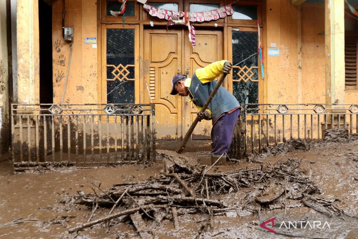 Relokasi rumah terdampak banjir bandang di Bondowoso