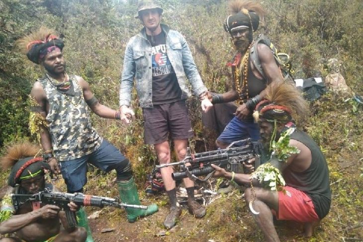 Kualitas yang bagus, negara ini jadi pemasok utama senjata untuk KKB di Papua