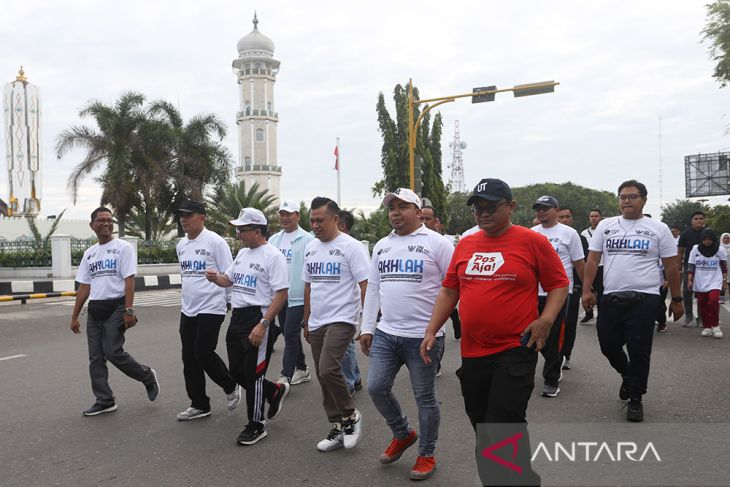 Jalan Sehat HUT ke 25 Tahun BUMN di Banda Aceh