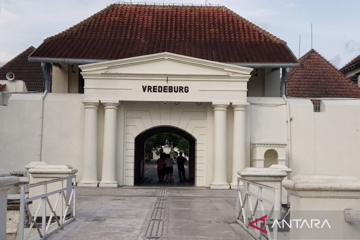 Melihat kemegahan bangunan Museum Benteng Vredeburg di Jogja