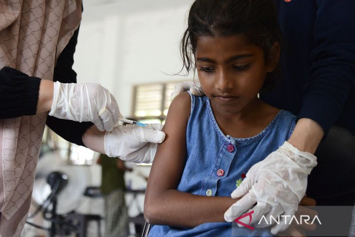 FOTO - Pemberian vaksin rubella untuk anak Rohingya di Aceh Besar