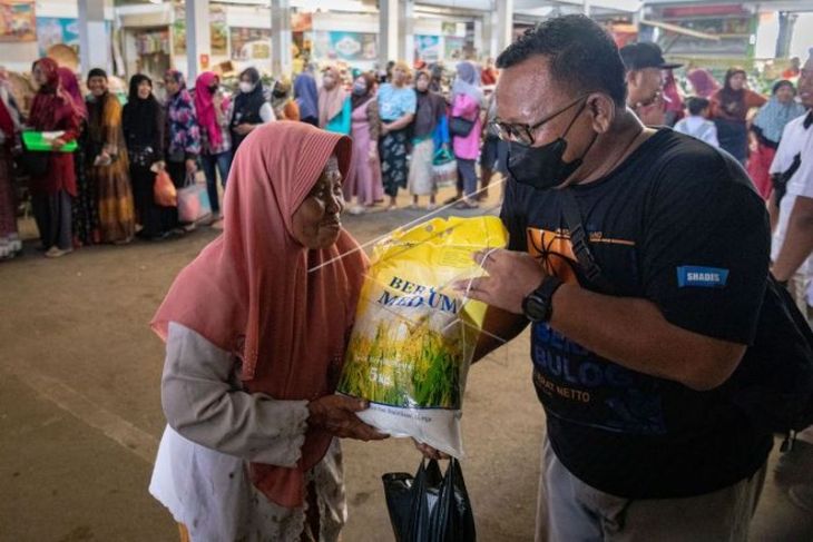 Operasi pasar murah di Pasar Mranggen