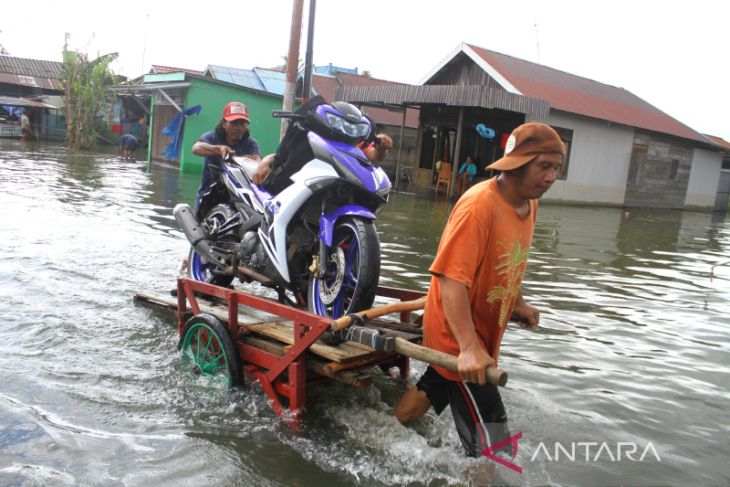 Ribuan Jiwa Terdampak Banjir Di Kalsel