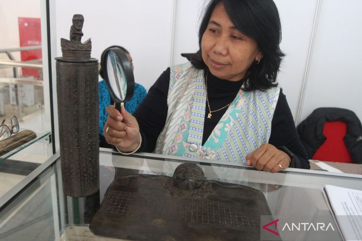 Pamera  naskah kuno di Malang