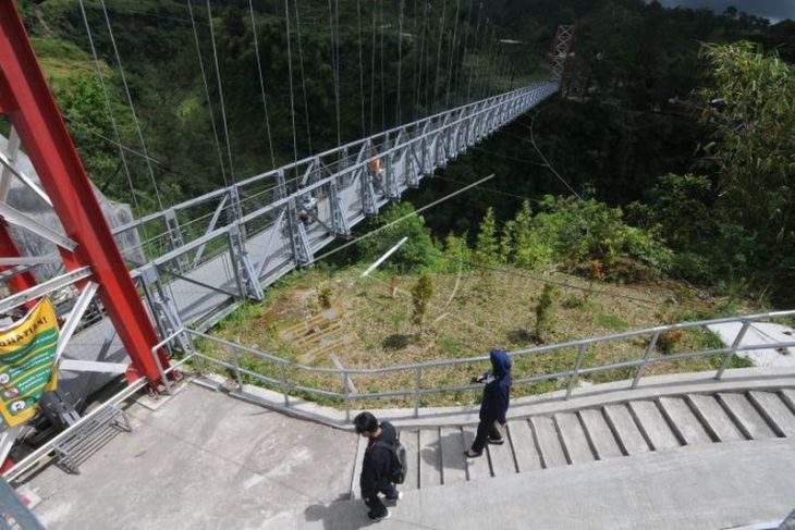 Jembatan Gantung Girpasang