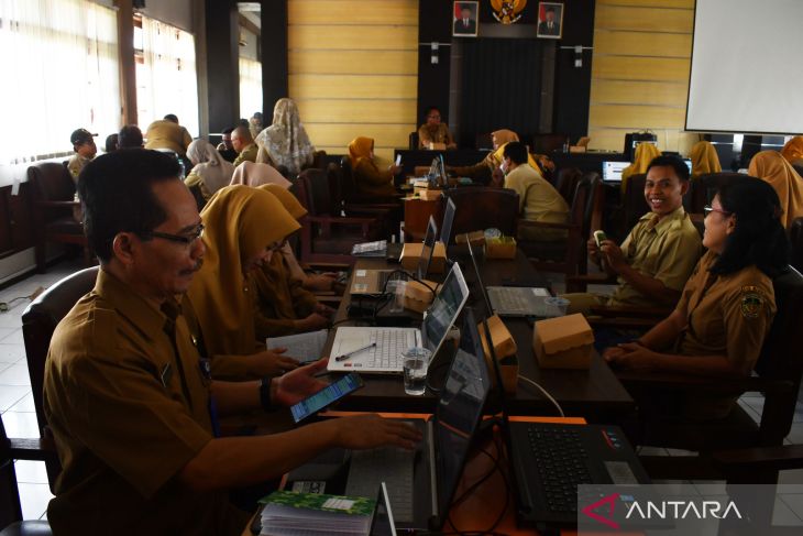 Bimtek pemanfaatan SIAK di Madiun