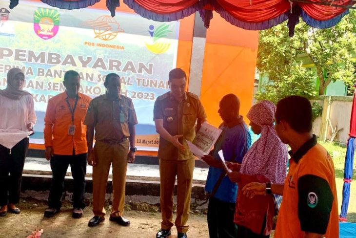 Bupati Freddy: Bantuan bahan pokok Kemensos ringankan beban warga