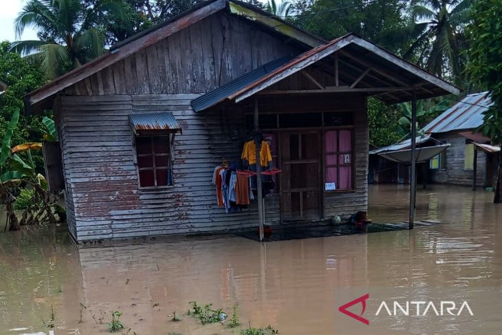 Tapin banjir lagi