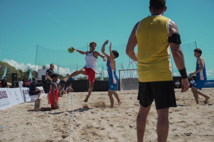 Tim bola tangan pantai Indonesia siap berprestasi di AWBG Bali 2023