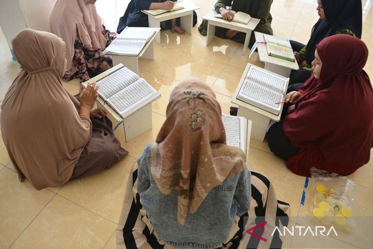 Tadarus Al Quran warga binaan perempuan