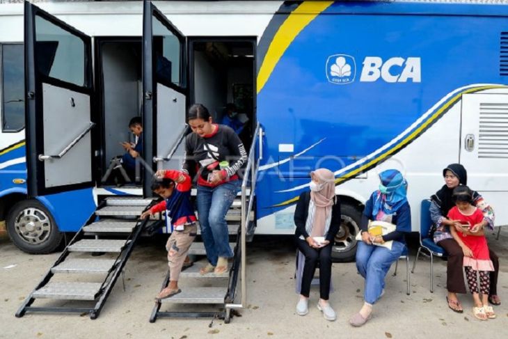 Penukaran uang pecahan kecil di Jambi