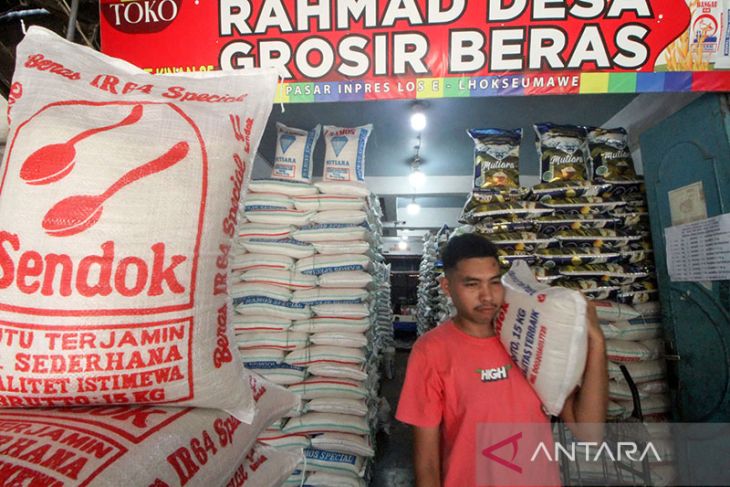 FOTO - Penjualan beras zakat fitrah