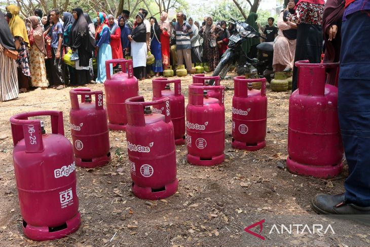 FOTO - Layanan penukaran tabung gas elpiji subsidi untuk ASN
