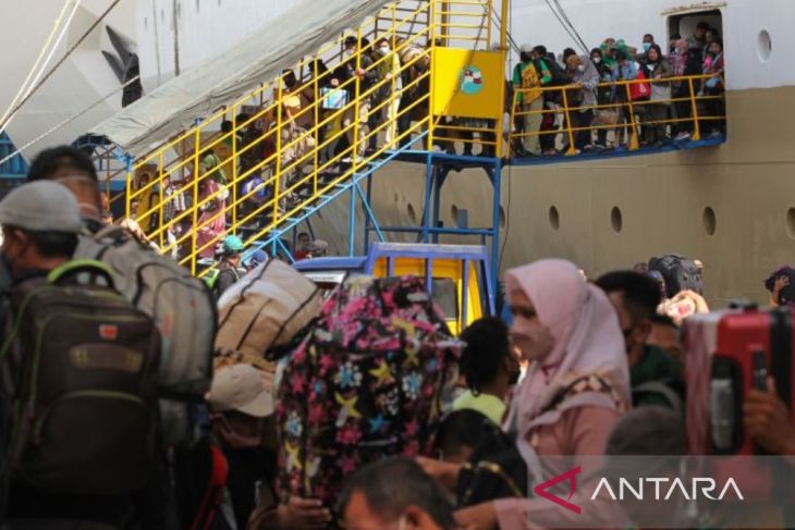 Pelabuhan Tanjung Perak Surabaya Perkirakan Puncak Arus Mudik 19 April