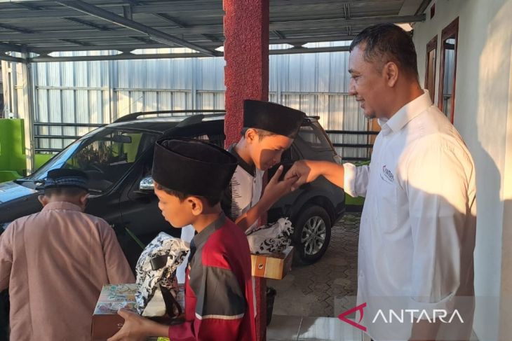 Ramadhan - Perum LKBN ANTARA Babel santuni anak yatim